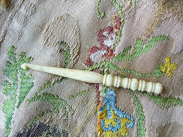 BEAUTIFUL Antique Elegant Carved Bone TINY Crochet Hook Antique Needle Work Tool Collectible Crochet Tool