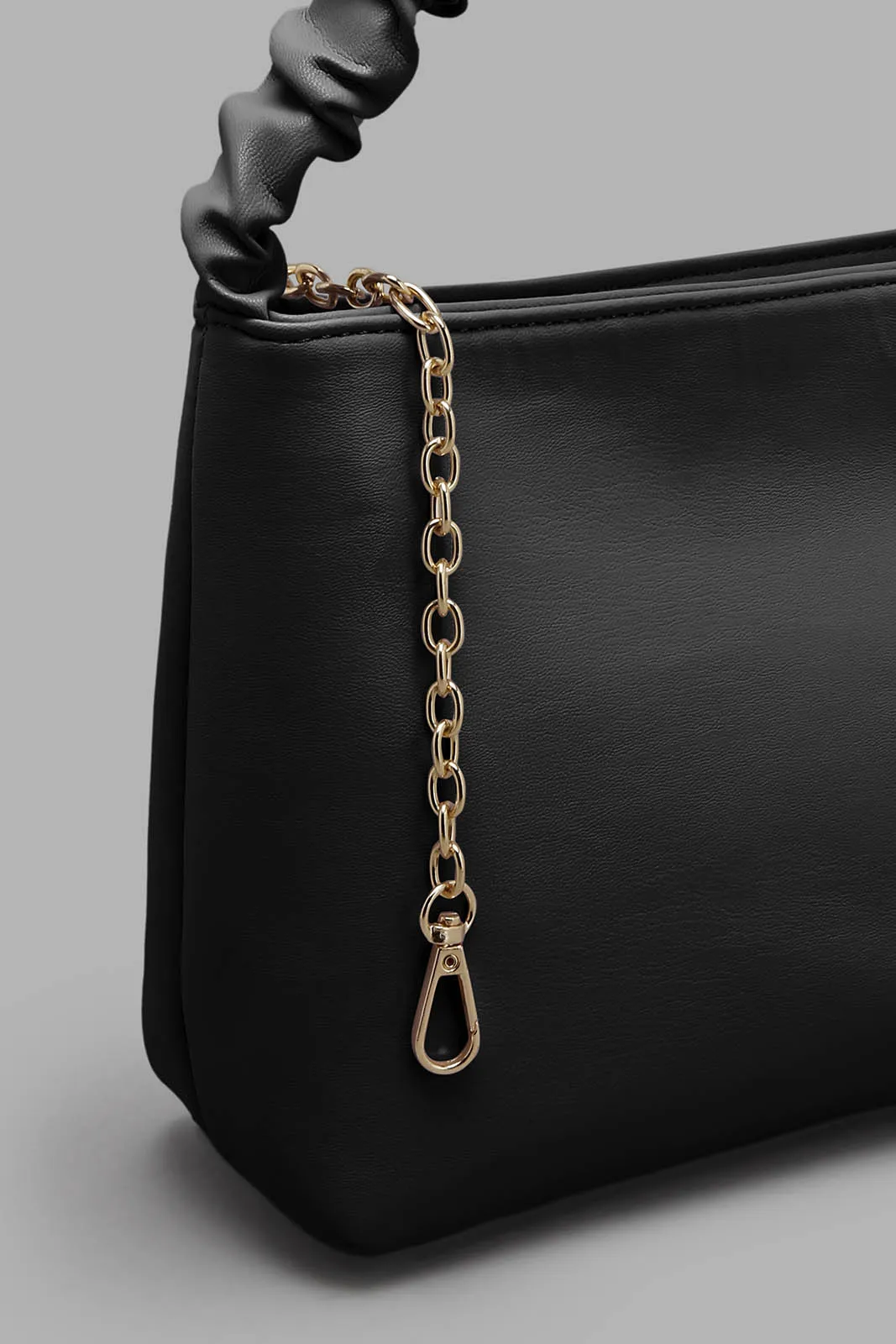 Black Scrunched Handle Bag