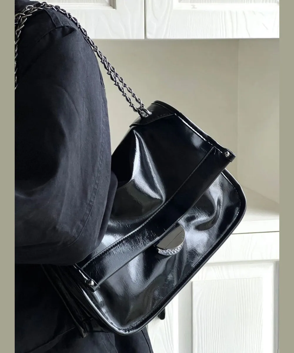 Fashionable And Versatile Black Faux Leather Chain Shoulder Bag MM072